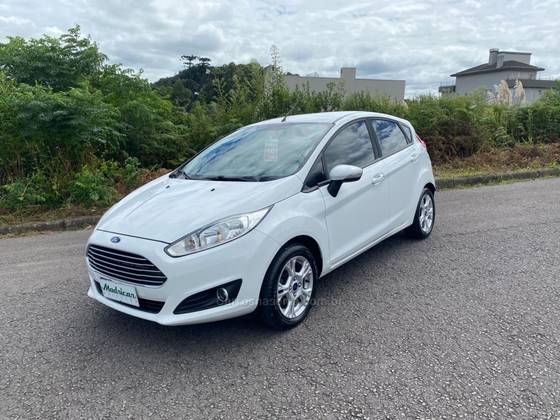 FORD FIESTA 1.6 TITANIUM HATCH 16V FLEX 4P POWERSHIFT